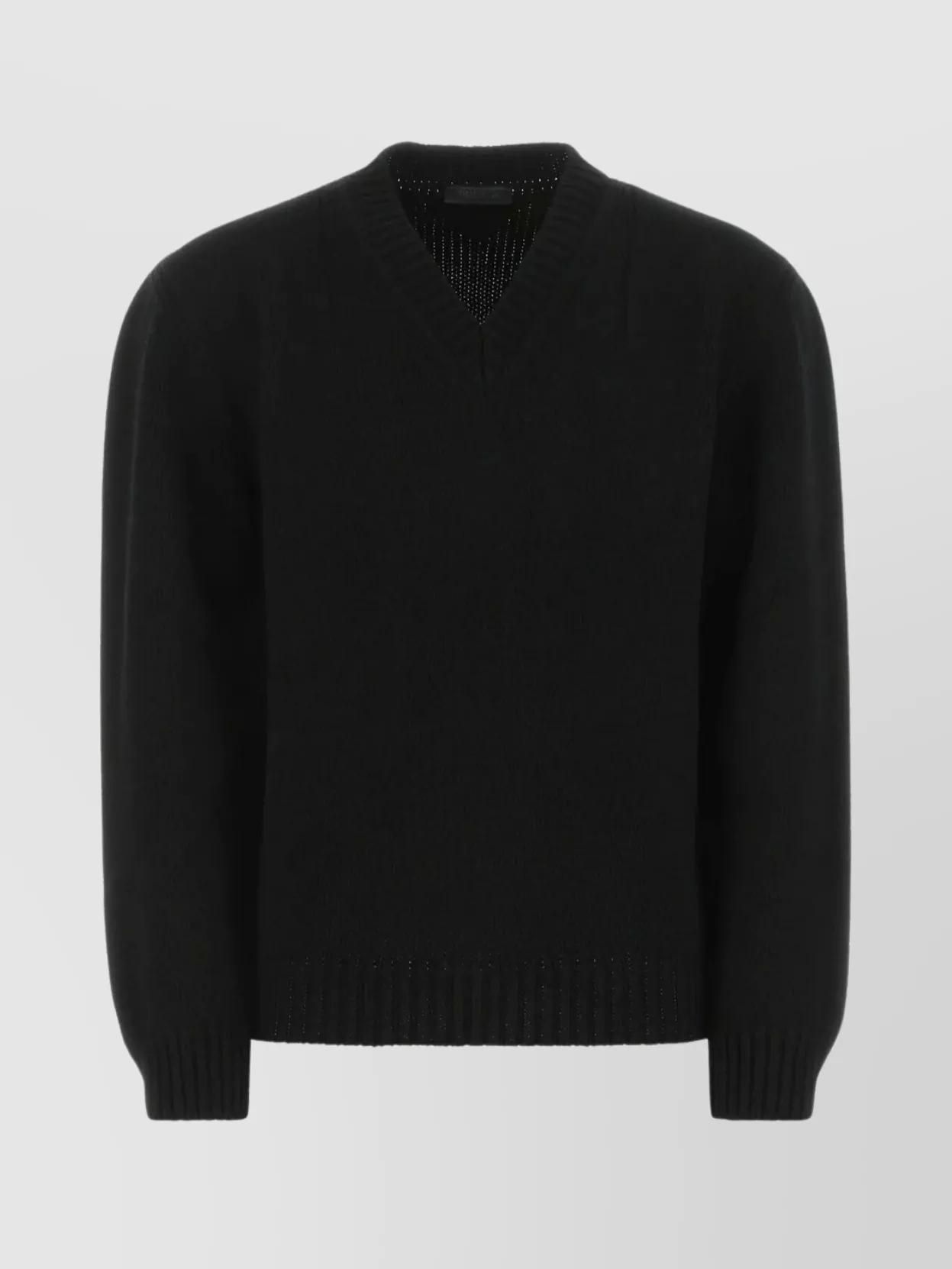 v*v様 【PRADA】V-neck knit sweater $_12.JPG?set_id=880000500F