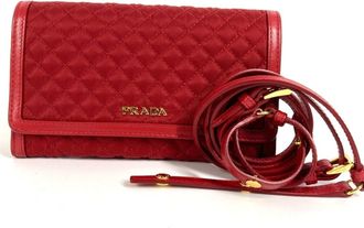 Prada Red Color Quilting Chain/Shoulder Wallet (Pre-Owned)