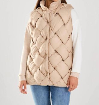 FDJ Lightweight Basketweave Vest In Cafe Latte