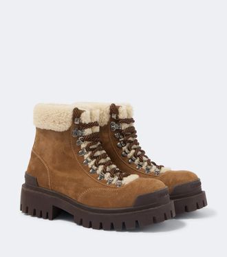 Balenciaga Botas con cordones de ante con borrego