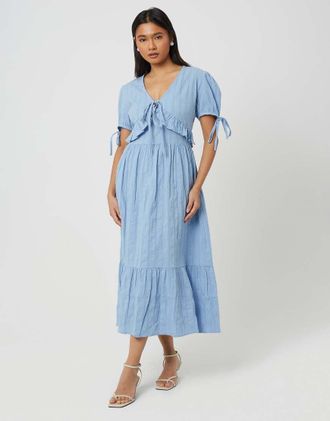 Brave Soul Vestito lungo blu con maniche a sbuffo, laccetti e volant