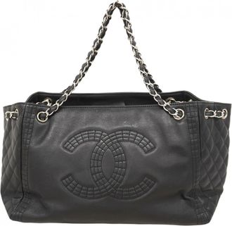 Chanel Black Leather Tote Bag (Pre-Owned)