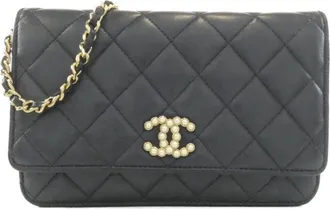 Chanel Navy Chain/Shoulder Wallet (Pre-Owned)