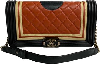 Chanel Leather Shoulder Bag (Pre-Owned)