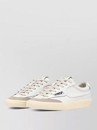 Autry sneakers lace up contrast sole low top