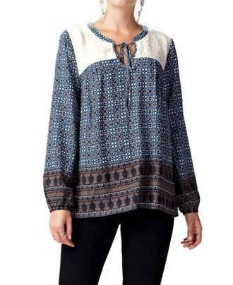 Greek Archaic Kori Border Print Lace Top In Navy