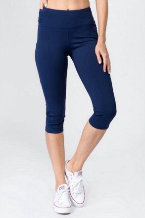 Yelete Womens Seamless Butter Soft Capri Leggings In Navy