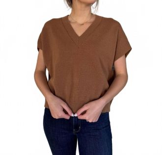 Pinch Design Gia V Neck Knit Sleeveless Top In Camel Brown
