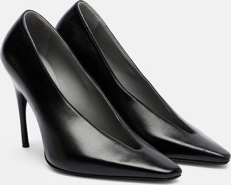 Balenciaga Duchesse leather pumps