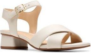 Clarks Serina 35 Cross Sandal in Cream Leather at Nordstrom Rack, Size 9