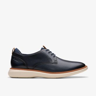 Clarks Brantin Plain Standard Fit