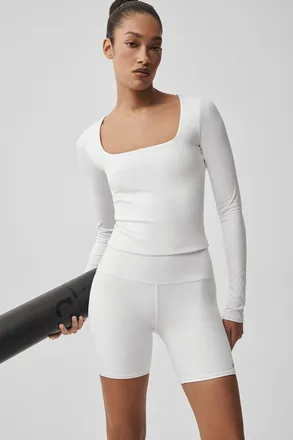Alo Softsculpt Precision Long Sleeve Top in White, Size: Medium