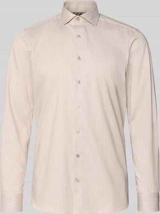 Olymp Level 5 Slim Fit Businesshemd aus Baumwoll-Mix mit Kentkragen in Sand, Gr&ouml;&szlig;e 38