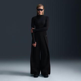 Nike Womens Nike Sportswear Tech Fleece High-Waisted Pleated Pants in Black | FV8052-010