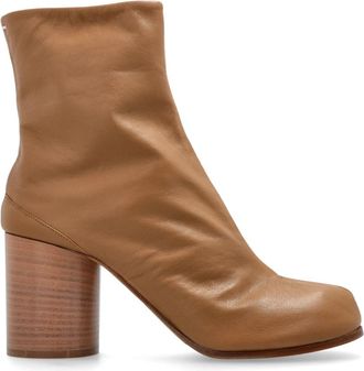 Maison Margiela Enkellaarsjes met hak en Tabi-uitsnijding - Dames - Laarzen met Hak - Beige - 38 EU - Leer - Schoenen