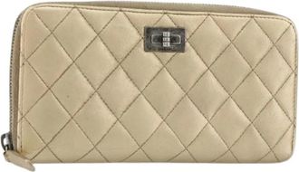 Chanel Pre-owned Wallets, female, Beige, Size: ONE SIZE Pre-owned Vintage Wallet