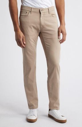 Brax Chuck Modern Fit Five-Pocket Pants in Beige at Nordstrom, Size 32 X 34