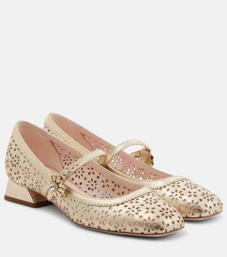 Gold Roger Vivier Pumps: Shop up to −61% | Stylight