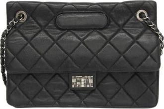Chanel Pre-owned Shoulder Bags, female, Black, Size: ONE SIZE Pre-owned 2.55 Chain shoulder bag