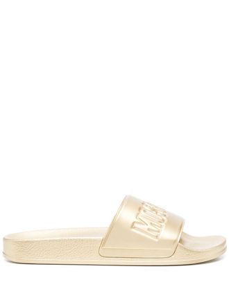 Moschino Slippers met logo-reli&euml;f - Goud