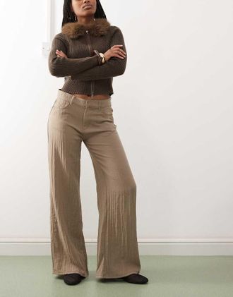 Weekday crinkle wide leg pants in mole-Brown