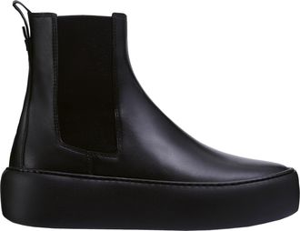 H&ouml;gl Black Connor Sleek Elastic Panels Leather Ankle Boots
