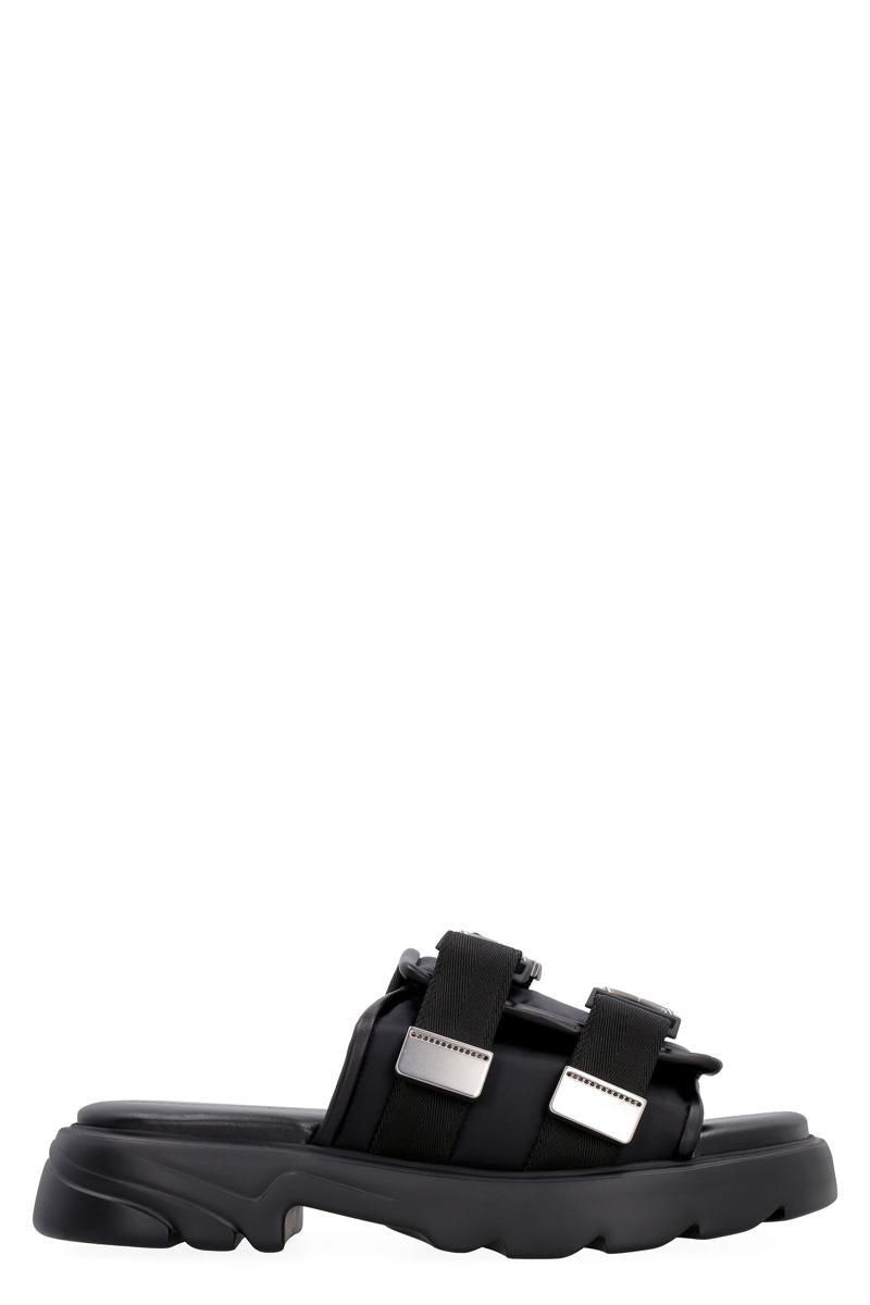 Bottega Veneta: Black Leather Sandals now up to −50% | Stylight