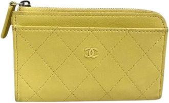 Chanel Pre-owned Wallets, female, Yellow, Size: ONE SIZE Pre-owned Leather Wallet