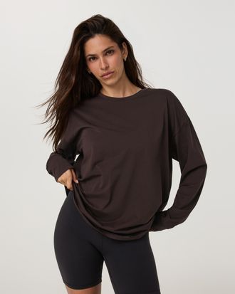 Vuori Clothing Long Sleeve Feather Tee | French Roast | XS, Size Extra Small
