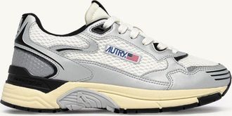 Autry HYPERWAY SNEAKERS IN WHITE SILVER AND BLACK SYNTHETIC LEATHER AND MESH