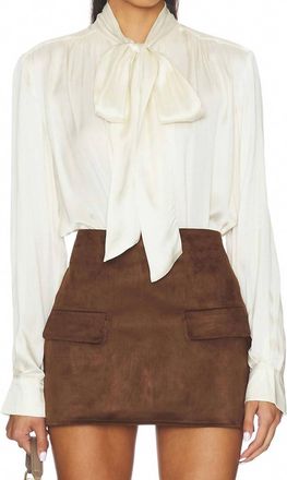 Astr Mabry Long Sleeve Top In Cream