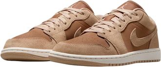 Nike Jordan Air Jordan 1 Low - Dames - Sport - Bruin - Maat: 38 EU Leer