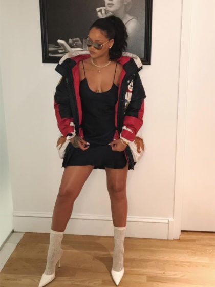 Le calze di Rihanna sono l’unico regalo che desideriamo per la Befana