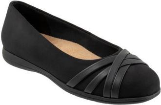 Trotters Daphne Flat in Black Micro at Nordstrom, Size 10.5