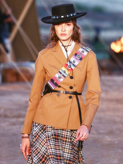Come vestirsi in perfetto stile western secondo la sfilata Dior Cruise 2018