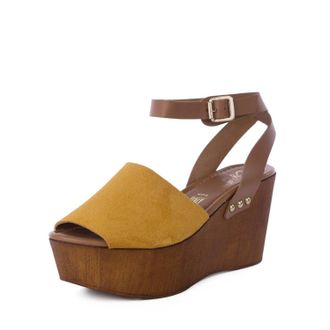 Seychelles Womens Forward Wedge Sandal In Mustard