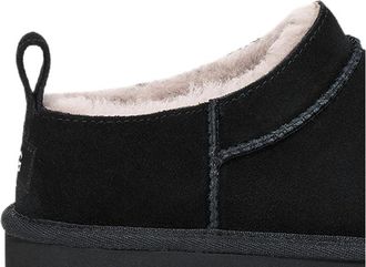 UGG Classic Slipper - Black