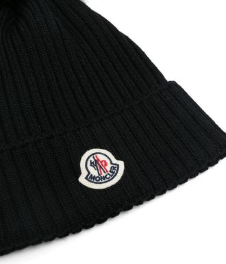 Moncler M1131 Ribbed Merino Wool Beanie - Black