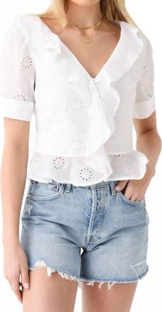 Frame Denim Ruffle Front Short Sleeve Top In Blanc