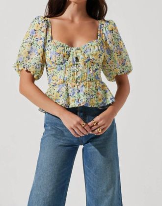 Astr Clairemont Top In Yellow