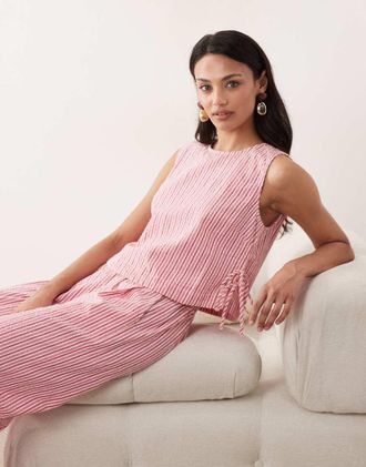 Nobody's Child Verity - Top senza maniche in misto cotone rosa a righe con laccetti in coordinato-Rosso