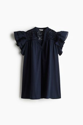 H&M Kleid mit Volant&auml;rmeln und Broderie Anglaise - Marineblau