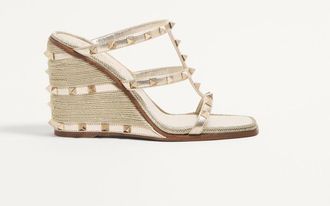 Valentino Garavani Sandalo Zeppa Rockstud In Nappa Laminata Con Ricamo Cornely 100Mm Donna PLATINO 35.5