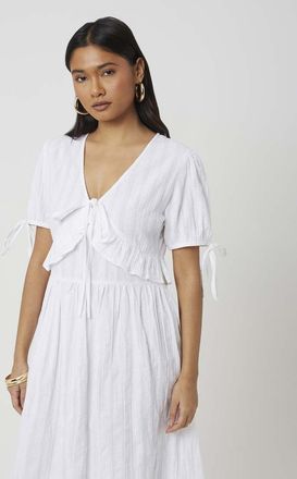 Brave Soul Vestito lungo bianco con maniche a sbuffo, allacciatura e volant