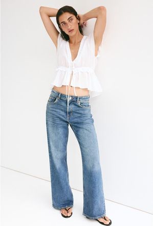 H&M Ruffle-trimmed Blouse in White at Nordstrom, Size X-Small