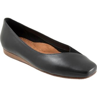 Softwalk Vina Flat in Black at Nordstrom, Size 10.5