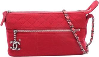 Chanel Pre-owned Cross Body Bags, female, Red, Size: ONE SIZE Pre-owned Matelasse Handbag
