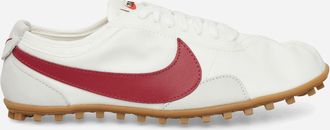 Nike Women s Moon Shoe Sneakers Summit White / Team Crimson
