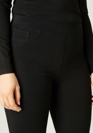 Base Level Jeggings BASE LEVEL Ornika, Damen, Gr. 36, N-Gr, schwarz, Web, Obermaterial: 65% Viskose, 30% Polyamid, 5% Elasthan, unifarben, figurbetont kn&ouml;chelfre