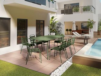 Vente-Unique Sala da pranzo da giardino un tavolo L.200 cm e 8 sedie impilabili in Metallo Kaki - MIRMANDE di MYLIA